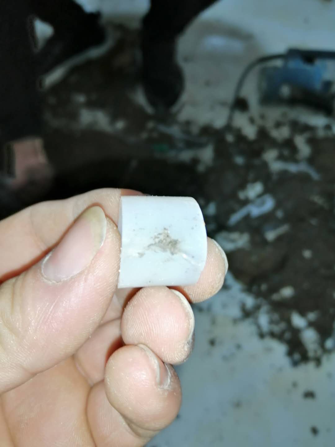 类乌齐家里地暖漏水了怎么办？